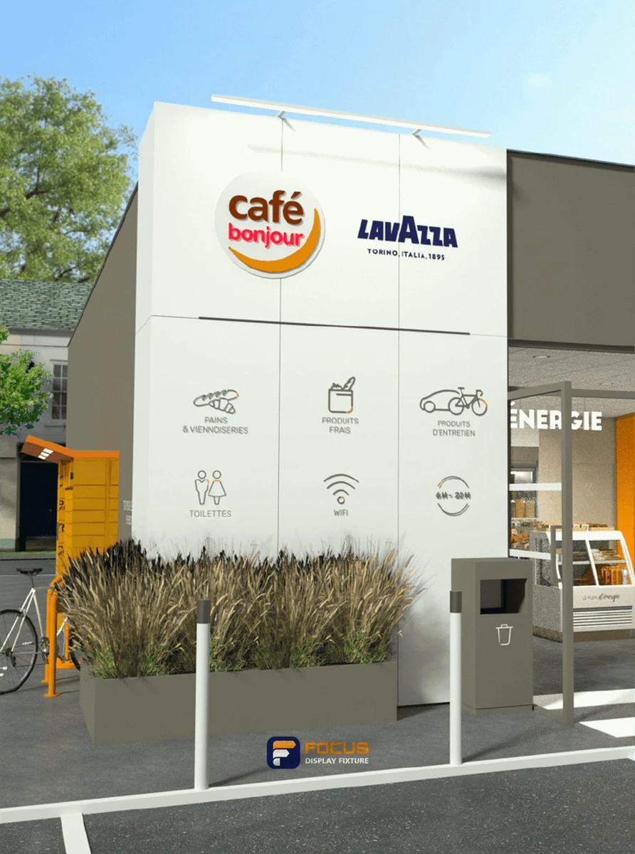 Store 33 — Compact foodservice store, interior view 6